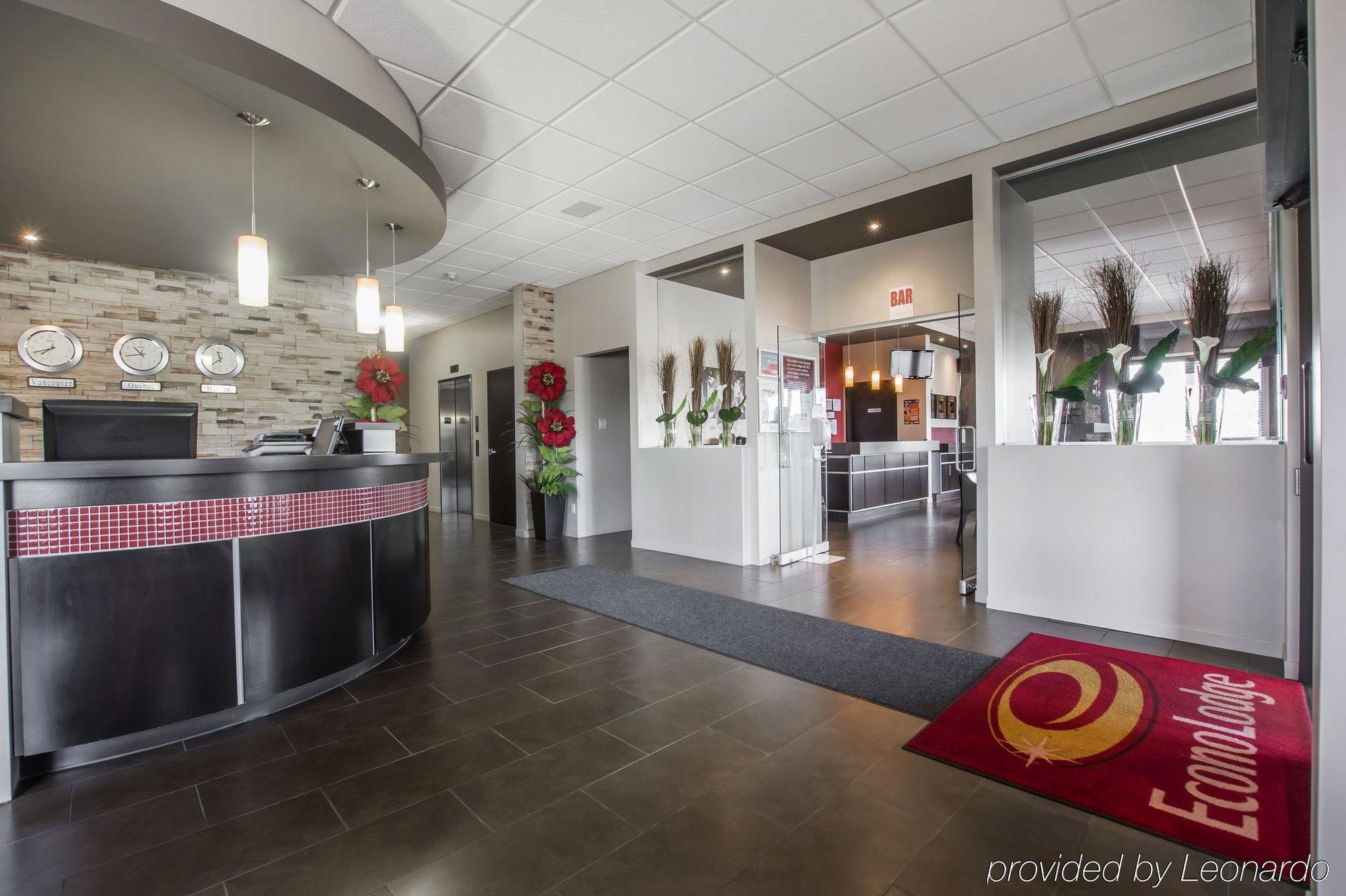 Saint Apollinaire Econo Lodge Inn & Suites מראה חיצוני תמונה